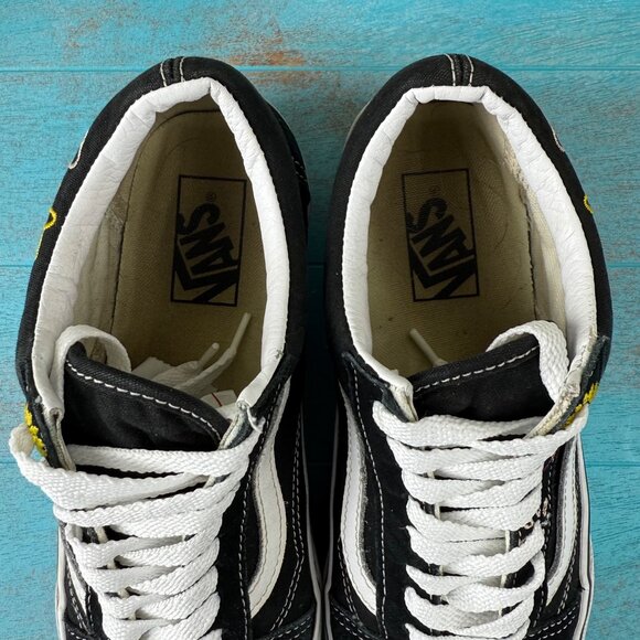 VANS Old Skool Stackform Black White Floral Embroidery Women's Size 8.5 - Picture 8 of 10